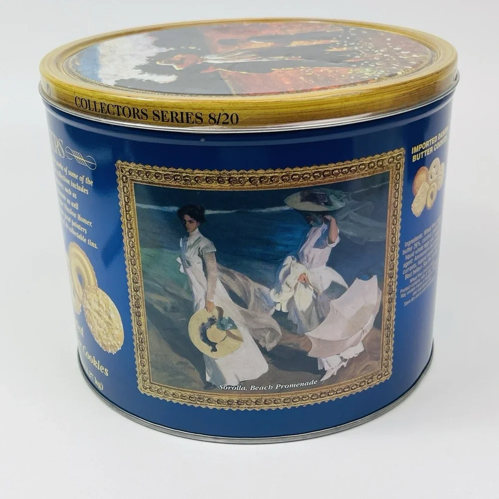 Danish Holiday Cookie Tin The Masters Large Round 7.5x9